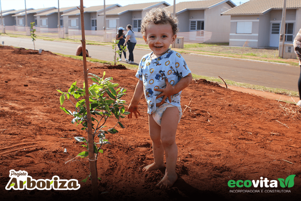 Ecovita realiza plantio de árvores com clientes do Residencial Jardim dos Ipês, em Jaú